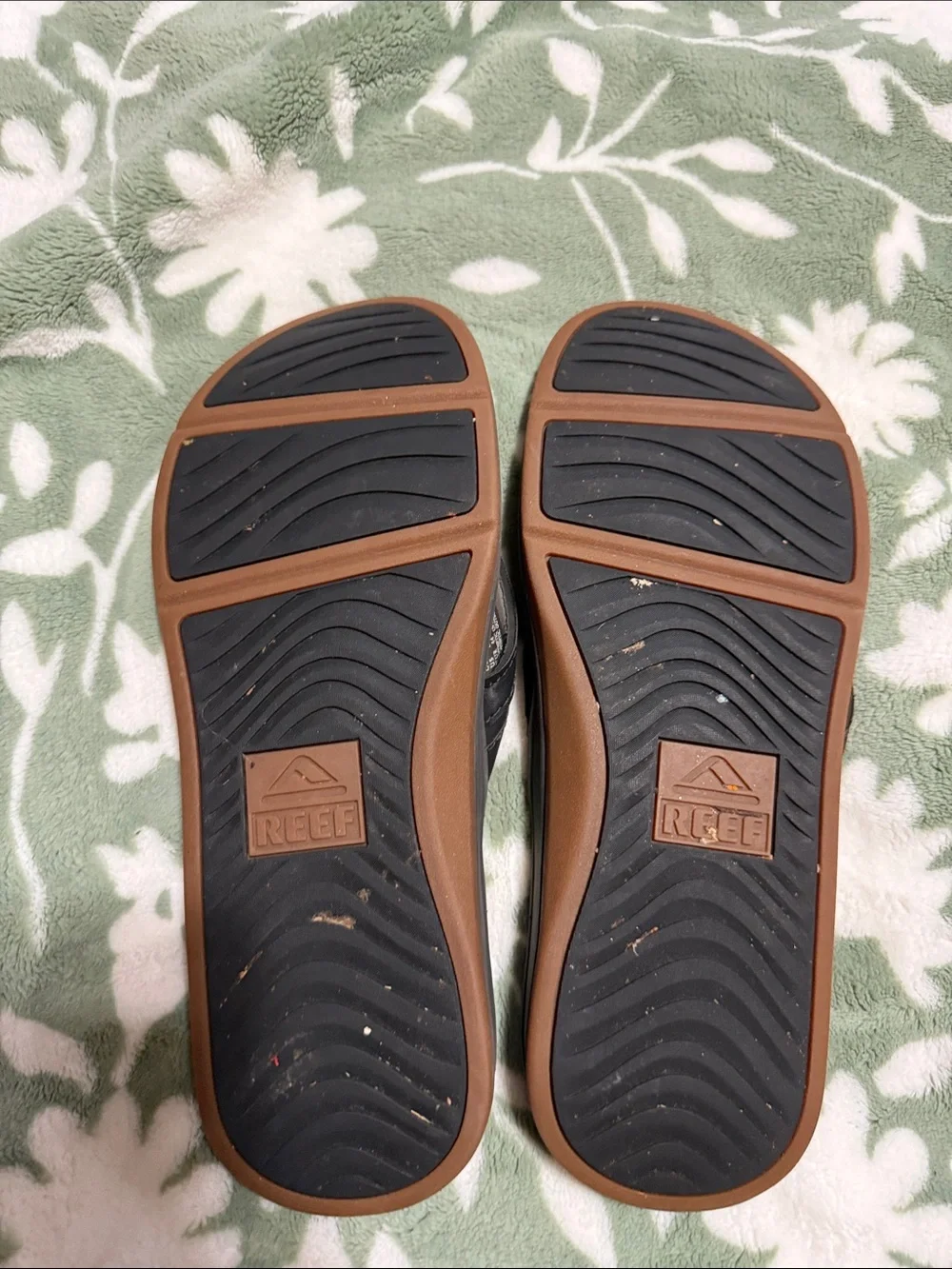 Reef Men’s Black Thong Flip Flop Sandals
